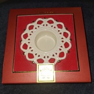 Lenox Snow Lights Votive~Shimmer Candle Holder~Snowflake~Porcelain~24K Gold Trim